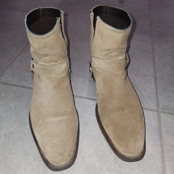 Chelsea Boots - Picture 2 of 2